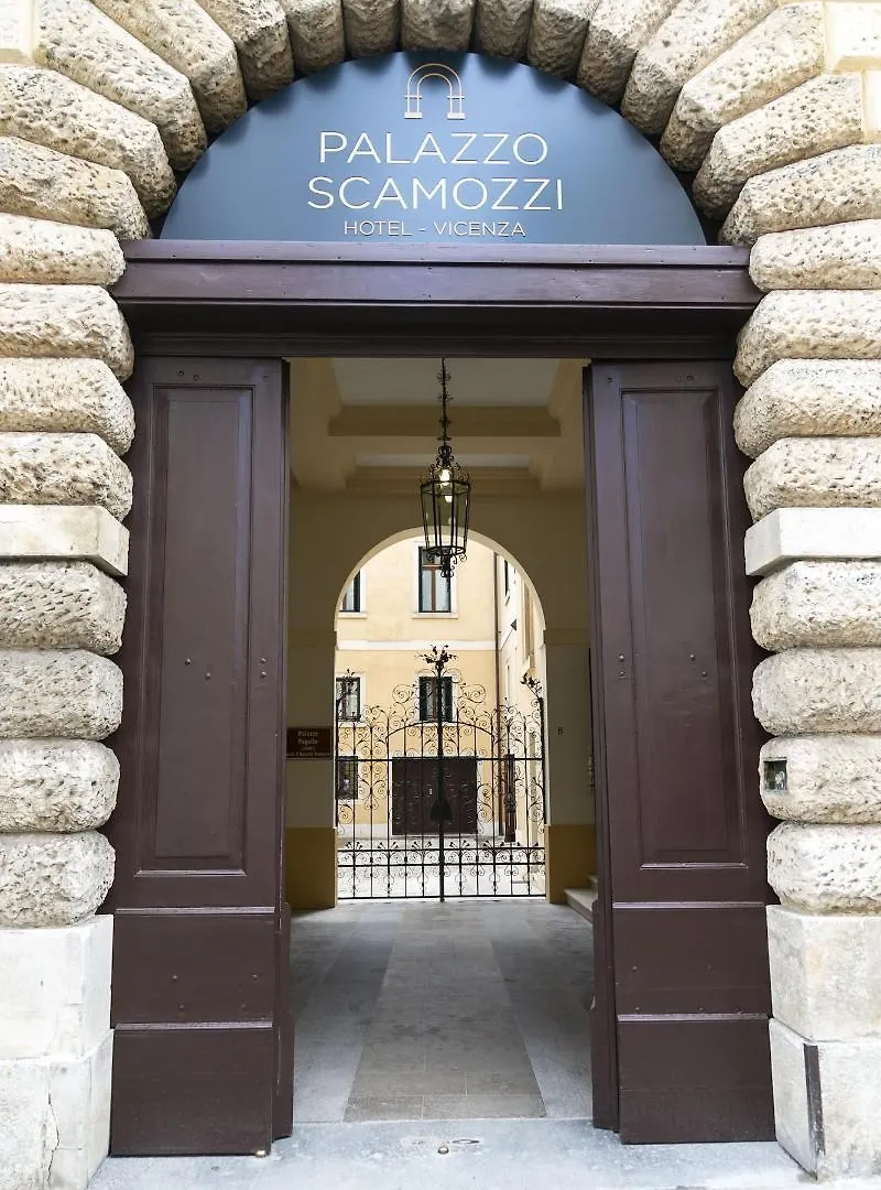 ホテル Palazzo Scamozzi ヴィチェンツァ